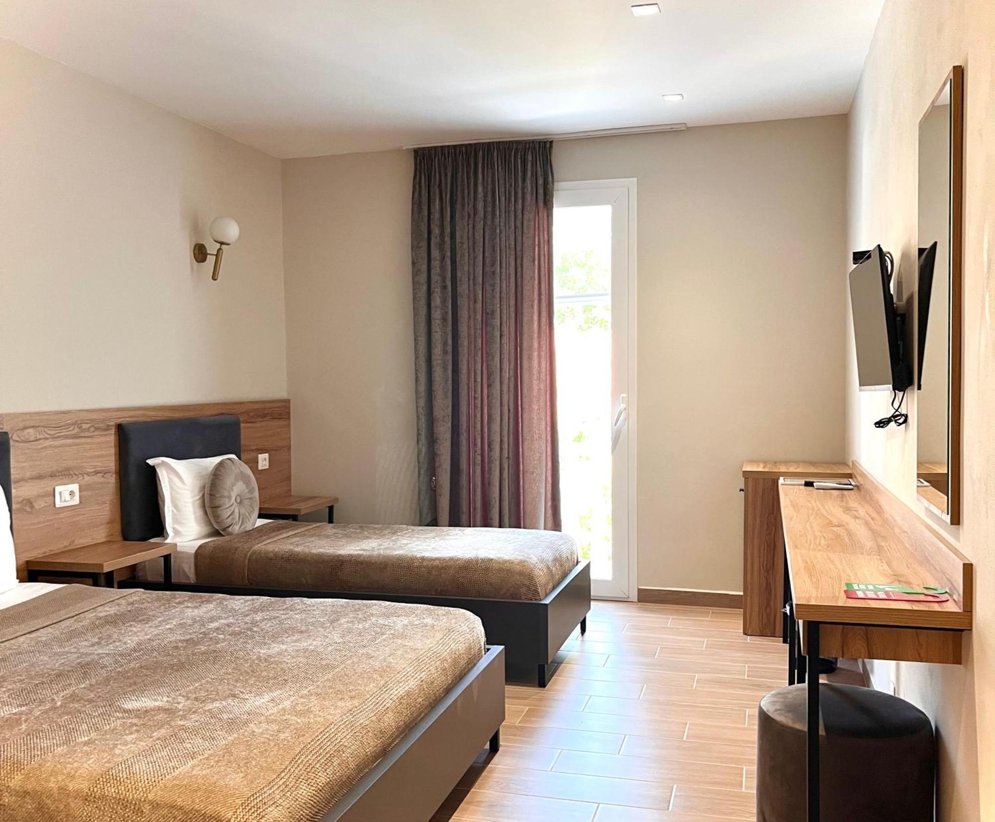 Mili Hotel *